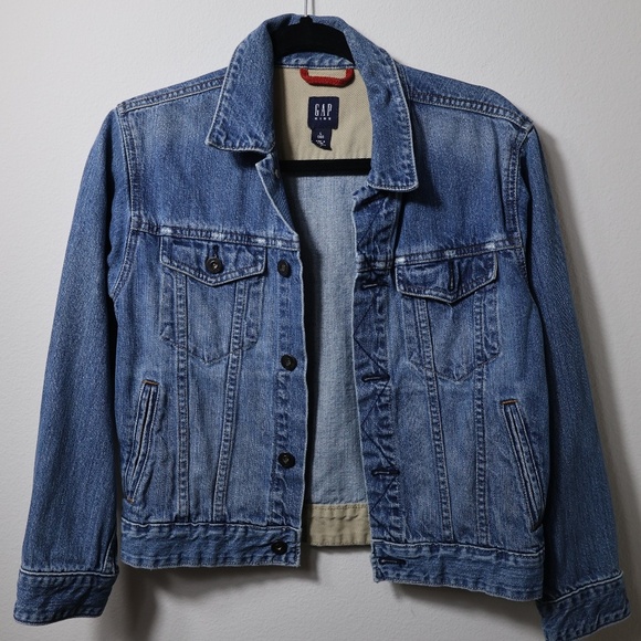 GAP Kid's Classic Blue Denim Jacket – Medium Wash Jean Jacket - Picture 1 of 5